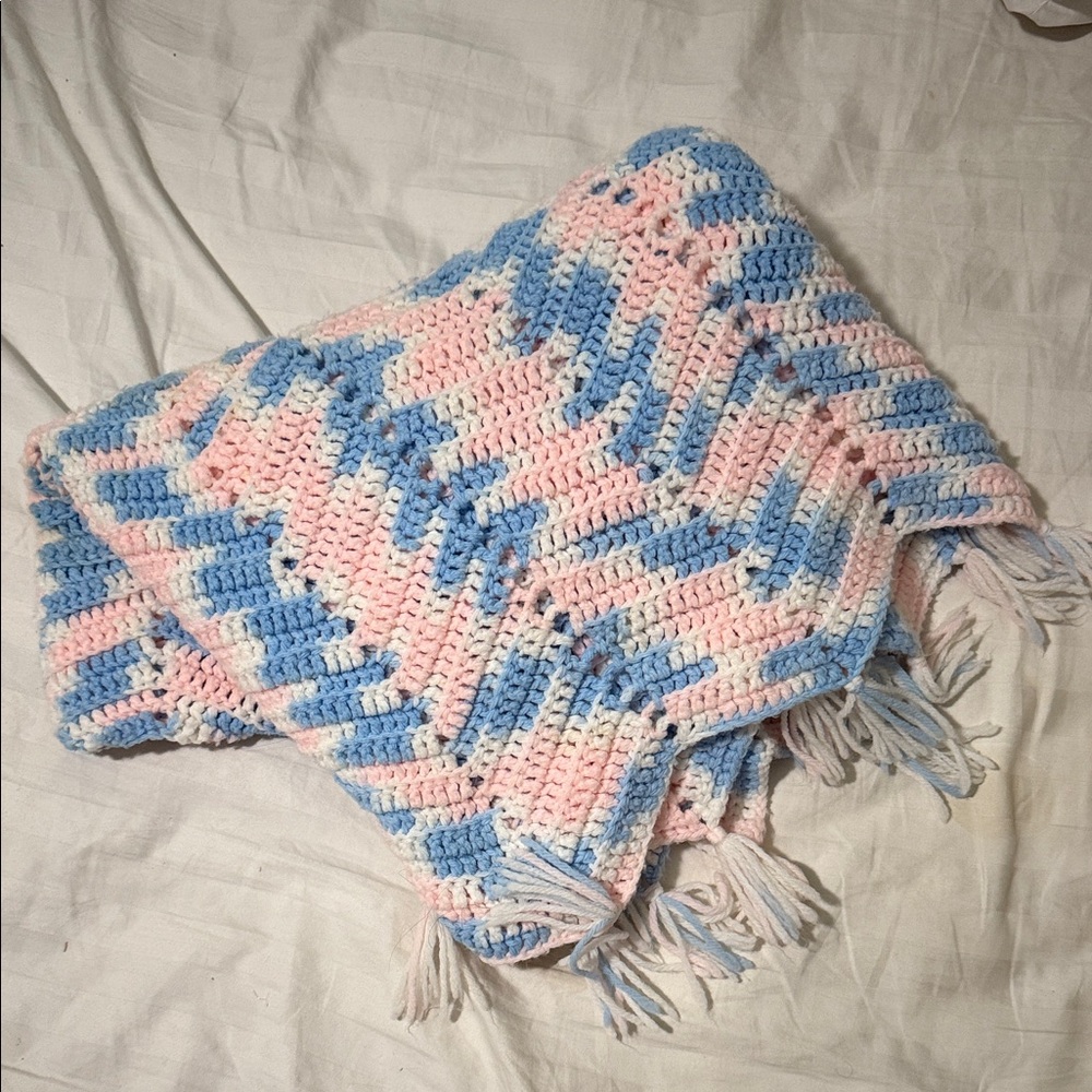 ‼️LAST CHANCE‼️Crochet Blanket with Pink and Blue Pattern